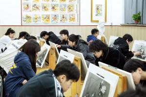 遠(yuǎn)達(dá)畫室2024屆統(tǒng)考對標(biāo)全省統(tǒng)考